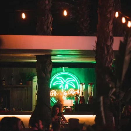 NameLong-Bar galerie